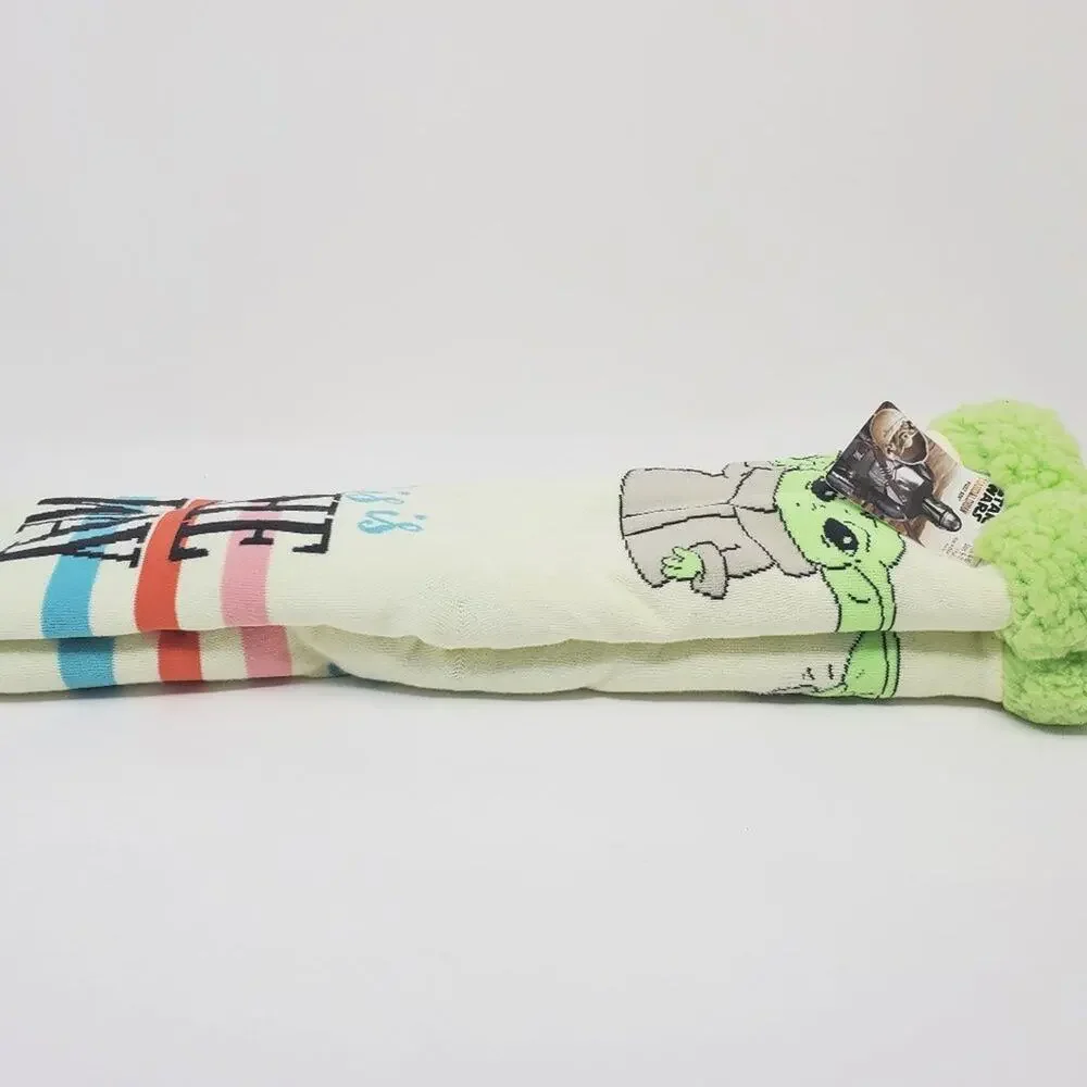 Star Wars Mandalorian The Child Fuzz Socks